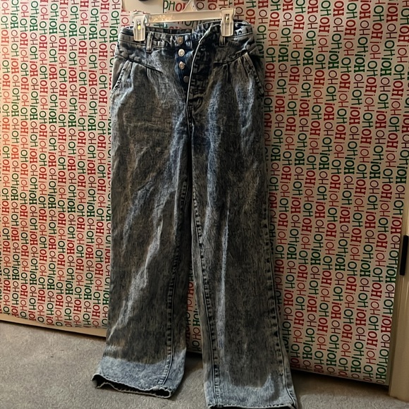 Washed Jeans - Picture 2 of 2